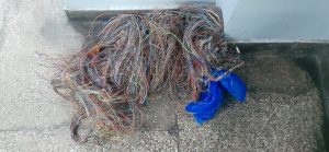 Imagem da notícia - Jovem é preso por furto de cabos de internet e telefones no Coroado