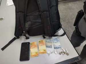 Imagem da notícia - Cicom detém dupla por tráfico de drogas na zona norte de Manaus