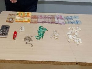 Imagem da notícia - 6ª Cicom detém homem por tráfico de drogas na zona Norte