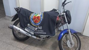 Imagem da notícia - Polícia Militar recupera motocicleta roubada na zona leste