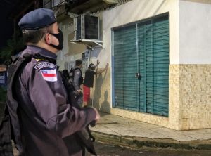 Imagem da notícia - Quinto dia da ‘Operação pela Vida’ prende três pessoas e detém carros