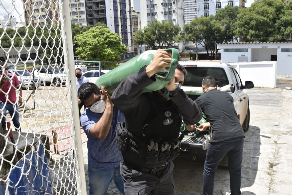 14 cilindros foram retirados para abastecerem os leitos do hospital.
