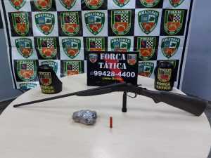 Imagem da notícia - Arma de fogo e porção de drogas é apreendido por PMs na Compensa