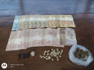 Imagem da notícia - Trio ligado ao tráfico de drogas é preso em Novo Airão