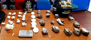 Imagem da notícia - Dupla é presa pela polícia por ligação com tráfico de drogas em Anamã
