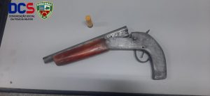 Imagem da notícia - Homem e mulher  são presos e PM e recupera moto roubada