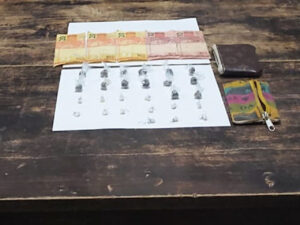 Imagem da notícia - PM apreende adolescente e detém homem por tráfico em Beruri