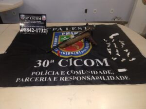 Imagem da notícia - Homens são presos por porte ilegal de arma e tráfico de drogas