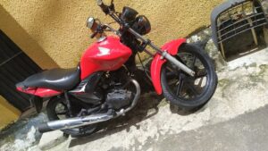 Imagem da notícia - 8ª Cicom recupera motocicleta com restrição de roubo na zona oeste