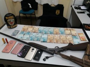 Imagem da notícia - PM prende 11 pessoas e apreende R$ 20,5 mil durante ações no AM