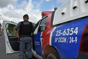 Imagem da notícia - PM prende dez infratores e recupera cinco veículos no AM