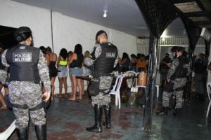 Imagem da notícia - ‘Operação Pela Vida’ encerra duas festas clandestinas na noite de domingo