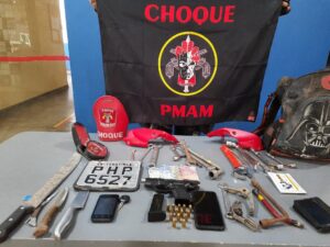 Imagem da notícia - Policiais do Choque detém dupla por roubo em Tabatinga