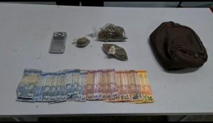 Imagem da notícia - Após denúncia, homem é preso por tráfico de drogas no Japiim