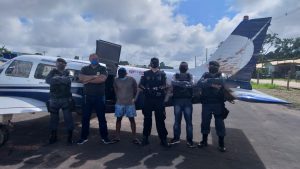 Imagem da notícia - Detento é transferido para cumprimento de pena por roubo no Acre