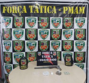 Imagem da notícia - Força Tática detém dupla por tráfico de drogas e arma de fogo