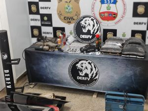 Imagem da notícia - Operação ‘Naftalina’ e desarticula desmanche veículos em Manaus