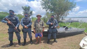 Imagem da notícia - Policiais do 3º GPM recuperam barco furtado em Anamã