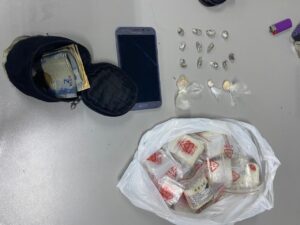 Imagem da notícia - Polícia Militar detém homens por tráfico de drogas na zona norte