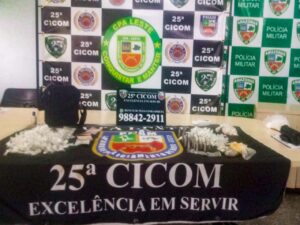 Imagem da notícia - Homem com mais de 600 porções é detido pela PM