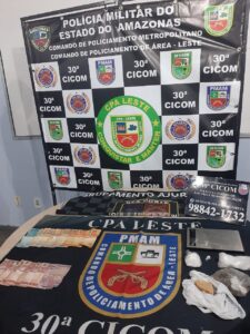 Imagem da notícia - PM detém homem por tráfico de drogas na invasão Coliseu zona leste