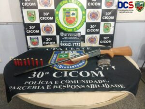 Imagem da notícia - PM apreende drogas, arma de fogo e munições no ramal do Brasileirinho