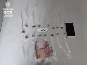 Imagem da notícia - PM detém homem por tráfico de drogas e tentativa de suborno