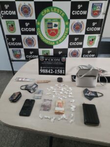 Imagem da notícia - PM detém dois homens por tráfico de entorpecentes, na zona leste