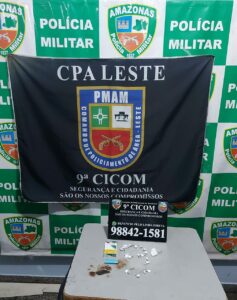 Imagem da notícia - Equipe policial da 9ª Cicom detém homem por posse de drogas na zona leste