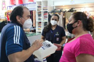 Imagem da notícia - CIF vistoria comércio para conferir medidas de prevenção da Covid-19