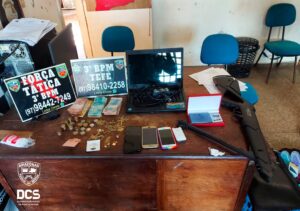 Imagem da notícia - PM prende 18 pessoas e apreende três adolescentes no interior