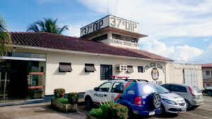 Imagem da notícia - PC prende homem que tentou entregar drogas para detentos