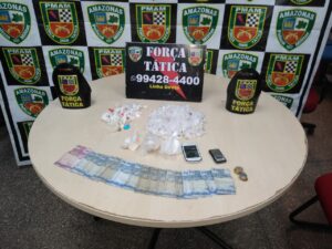 Imagem da notícia - Trio é detido em posse de entorpecentes na zona norte