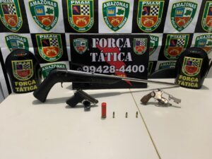 Imagem da notícia - Força Tática de Iranduba detém mulher com três armas de fogo