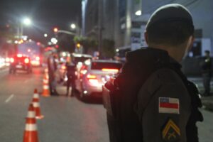 Imagem da notícia - Operação ‘Pela Vida’ flagra 39 dirigindo sob efeito de bebidas alcoólicas