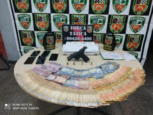 Imagem da notícia - Dupla é presa com arma de fogo na zona leste de Manaus