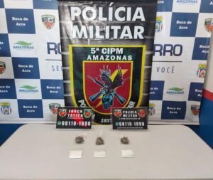 Imagem da notícia - Em Boca do Acre, PM apreende adolescente e prende trio por tráfico