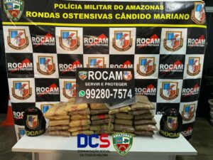 Imagem da notícia - Mulher é detida com cerca de 30 quilos de maconha pela Rocam, na zona sul