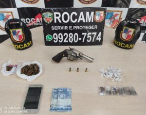 Imagem da notícia - Rocam prende três homens e apreende 143 porções de drogas e três armas