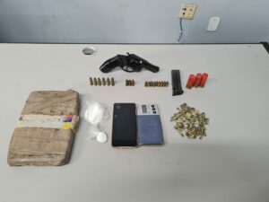 Imagem da notícia - Operação da SSP-AM prende homem com arma, munições e drogas