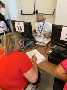 Imagem da notícia - Governo do Amazonas paga 13ª parcela da Bolsa Moradia aos moradores do Monte Horebe