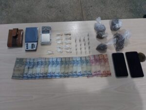 Imagem da notícia - PM detém seis por tráfico de drogas, nas zonas norte, leste e oeste