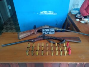 Imagem da notícia - PM detém dois homens por ameaça e porte ilegal de arma de fogo