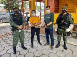 Imagem da notícia - Polícia Militar resgata cobra em uma residência na zona norte