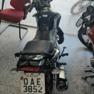 Imagem da notícia - Polícia Militar detém casal em motocicleta com restrição de furto