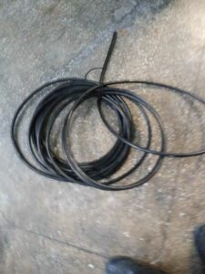 Imagem da notícia - PM detém jovem por furto de cabos de linha telefônica, no bairro Monte Sião