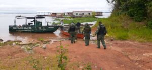 Imagem da notícia - PM apreende 300m³ de madeira ilegal em Manacapuru