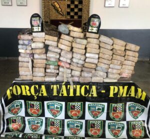Imagem da notícia - Força Tática detém dois homens e apreende 100 quilos de drogas na capital