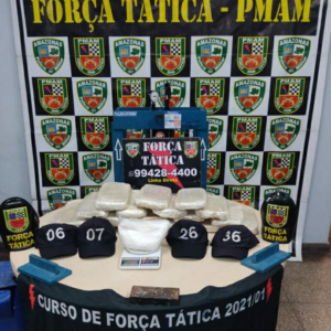 Imagem da notícia - PM apreende mais de 1 kg de entorpecentes em laboratório caseiro