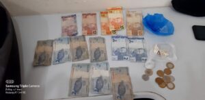 Imagem da notícia - Polícia Militar detém jovem com entorpecentes em Novo Airão